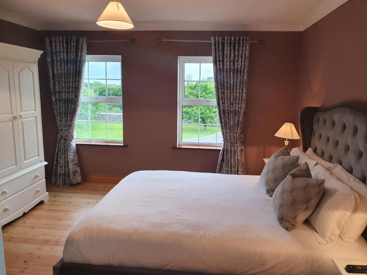 Doonard Manor B&B Craughwell エクステリア 写真