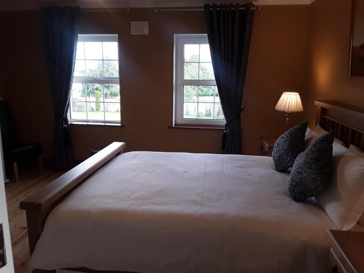 Doonard Manor B&B Craughwell エクステリア 写真