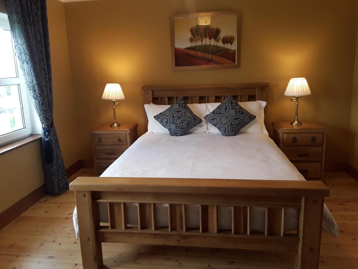 Doonard Manor B&B Craughwell エクステリア 写真