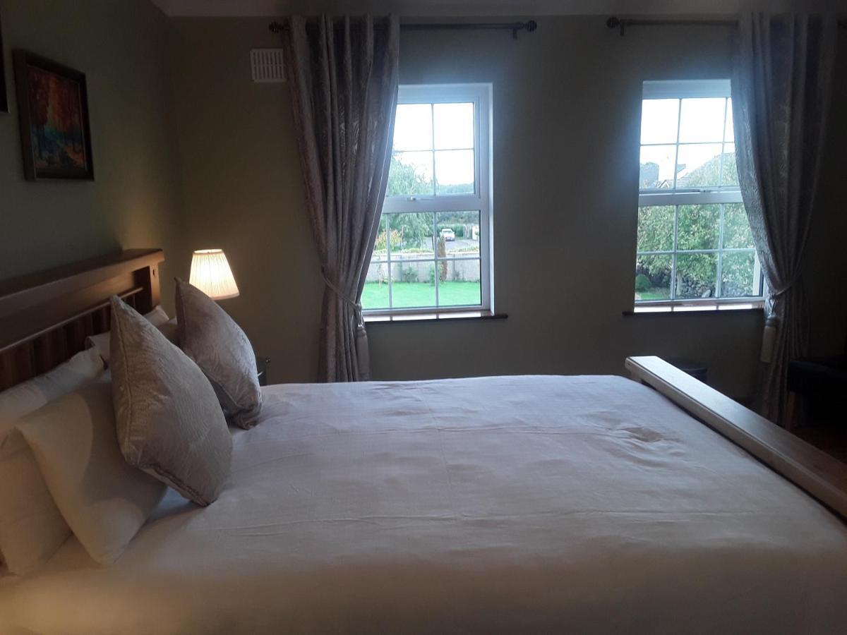 Doonard Manor B&B Craughwell エクステリア 写真