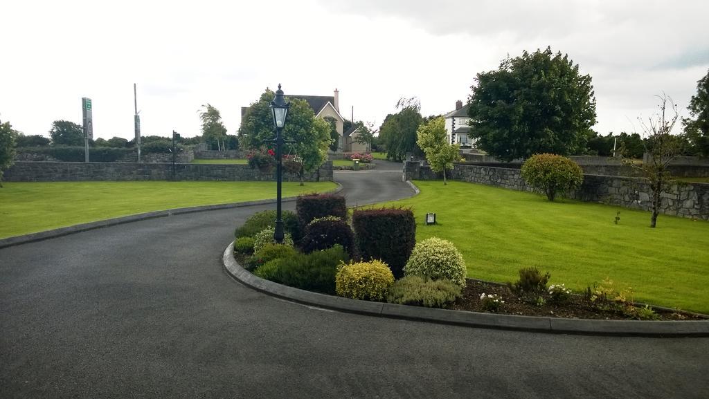 Doonard Manor B&B Craughwell エクステリア 写真